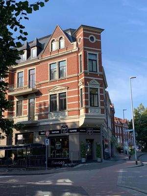 Geschäftshaus in Bahnhofsnähe