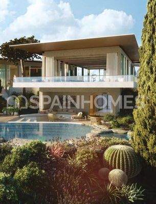 Exclusive Lands with Sea and Golf Views in Cádiz