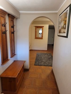 Keller ( Eingang )