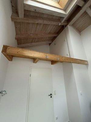 Schlafzimmer 2 OG (Galerie)