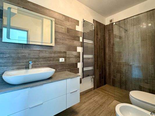 PE974_16 TERRA ITALIA IMMOBILIEN_LIGURIEN_VILLA_SW