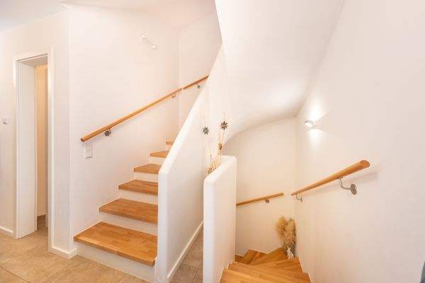 Großzügiges, offenes Treppenhaus