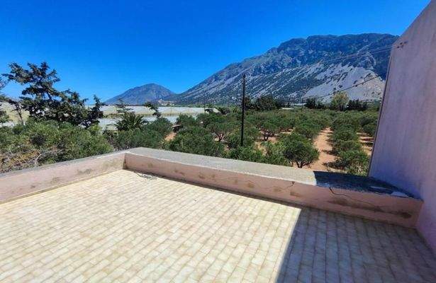 Kreta, Monastiraki: Großes Anwesen mit vielen Möglichkeiten zu verkaufen
