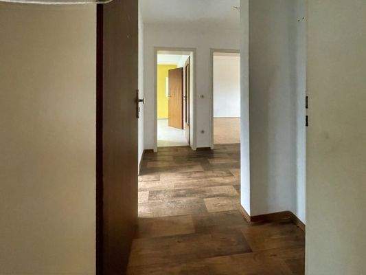 Eingang und Flur zur 2-Zimmer Wohnung -