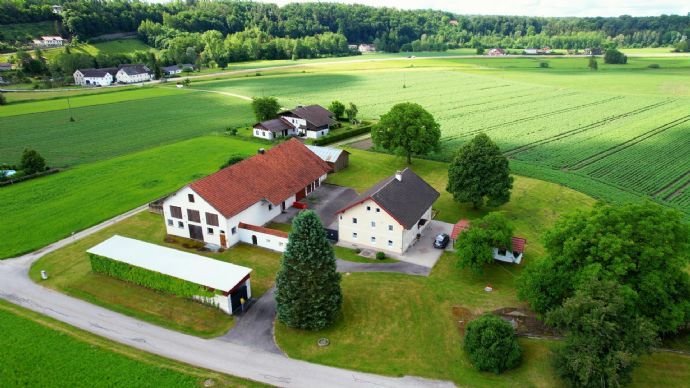 LANDSITZ IN BESTLAGE - Hofstelle - Landwirtschaftliches Anwesen - Gestüt -  Bauernhof