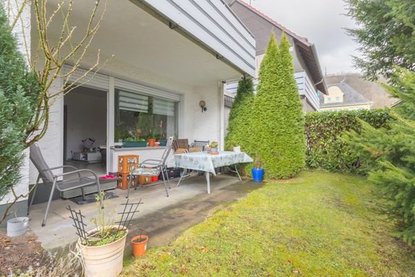 Terrasse EG links