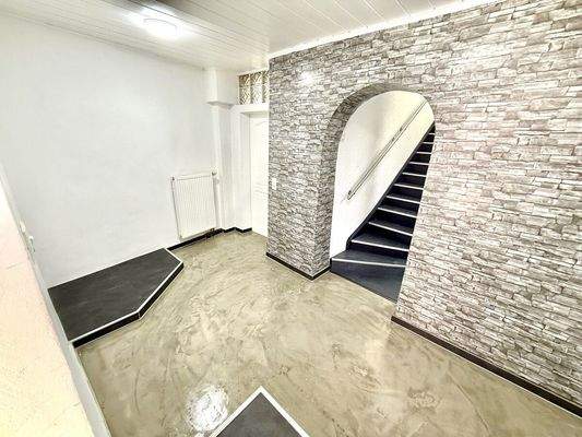 Im Erdgeschoss - Ihre Eingangsdiele gen Treppe