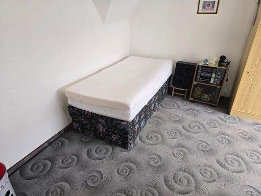 OG Kinderzimmer Bild 1.jpg