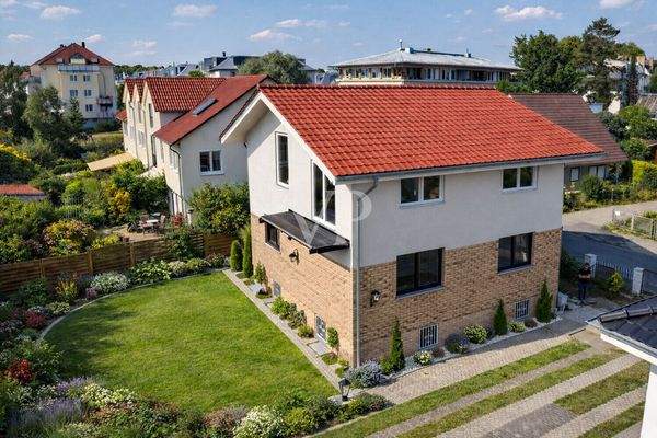 Gestaltungsidee (KI-bearbeitet)