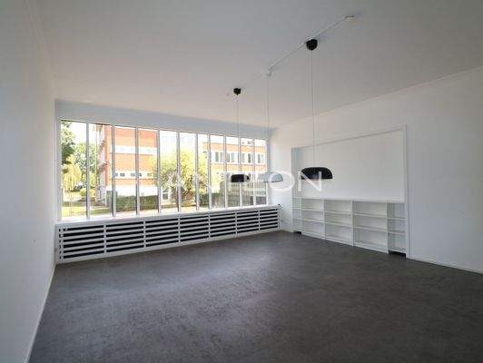 Großer Besprechungsraum