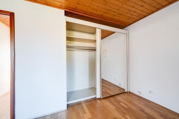 Einbauschrank /Garderobe Whg2