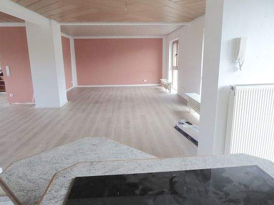 Offener Wohn-Essbereich im OG