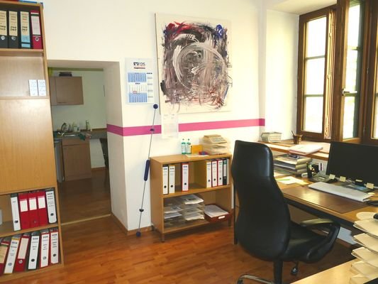 Büro 1 EG
