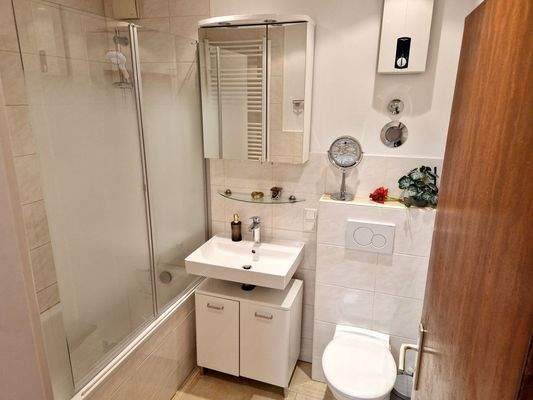 saniertes Badezimmer