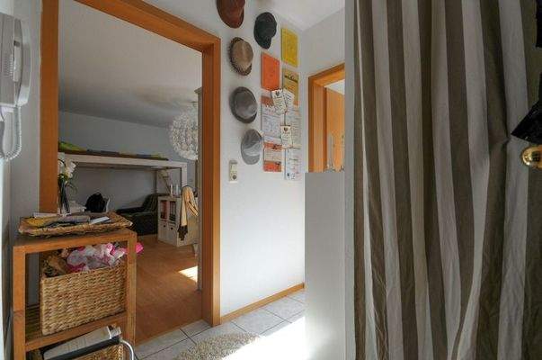 möbliertes Beispielbild aus identischer Wohnung darüber