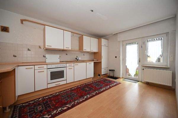 Gepflegte Einbauküche inkl.