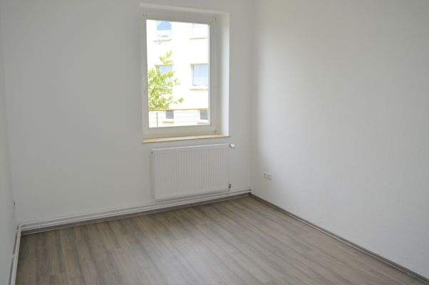 Bismarckstraße 129_EG links hinten 5.JPG