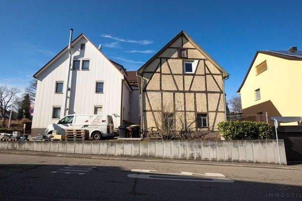 Seitenansicht beider Gebäuder