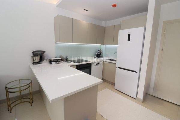 Stylish Apartment Within Walking Distance to the Sea in Tece Mersin