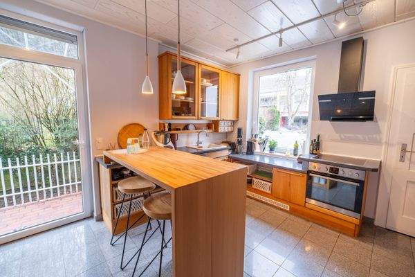 Küche mit Gartenzugang