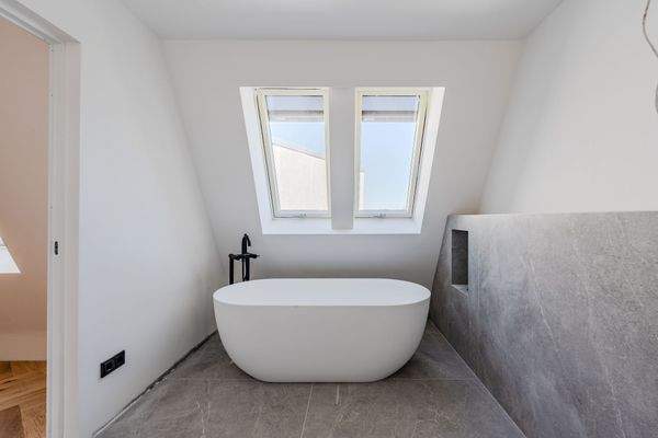 Bathroom with high-quality fittings