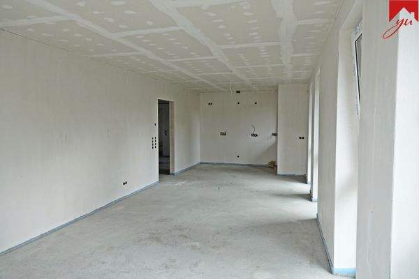 offene Küche mit Wohn- und Essbereich