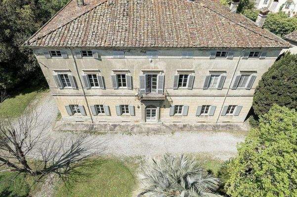 27_Herrschaftliche VillaToskana.jpg