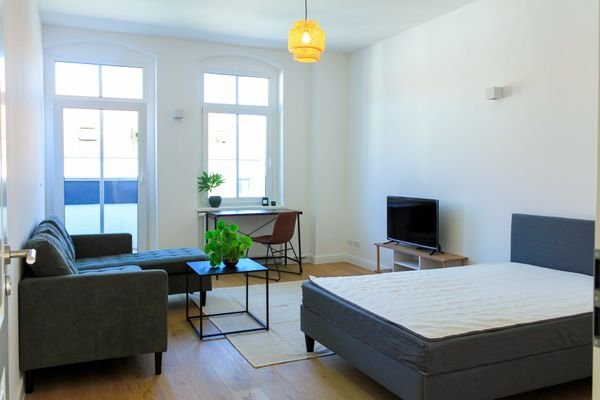 ACHTUNG Freies Zimmer mit Balkon Online-ID 2ff5d5q