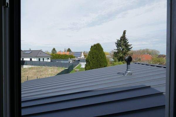 Neubau-Doppelhaushälfte mit großem Grundstück – perfekte Anbindung Richtung Ostsee