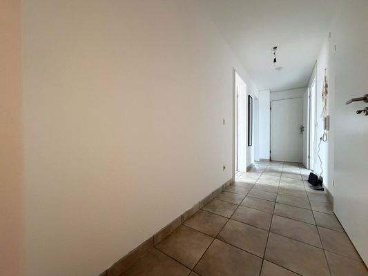 DG Diele: Die Diele verbindet Räume klar und übersichtlich