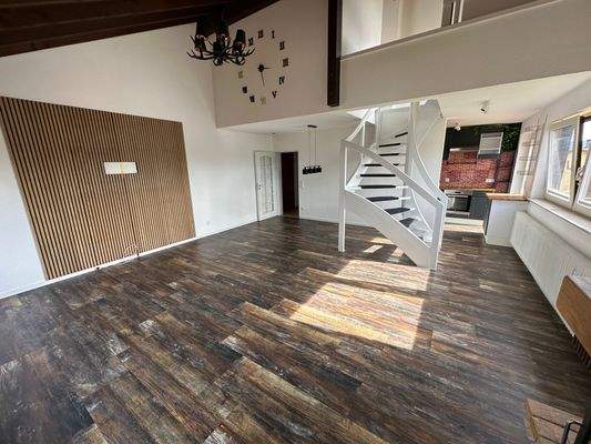 Blick von Loggia auf Wohnbereich.JPG