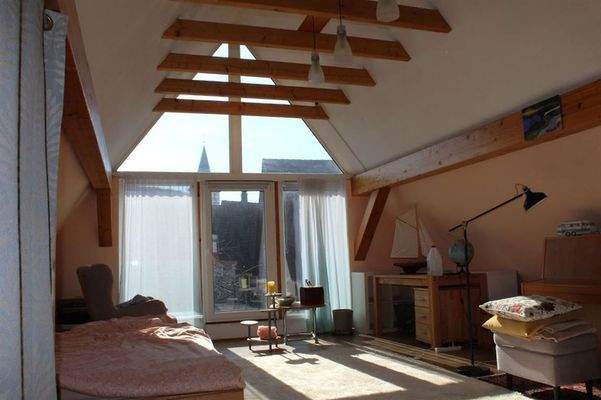 Fensterfront DG-Zimmer