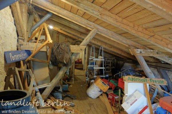 Dachboden vom Sanitärhaus