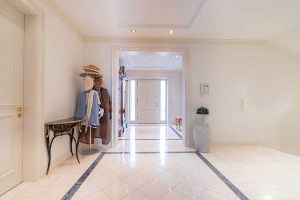 weiterer Eingangsbereich