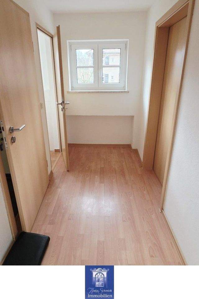 Nossen! Bezaubernde 2-Zimmerwohnung ... Laminat ... Tageslichtbad ... Abstellraum! - Foto 5