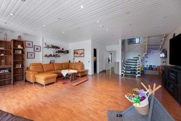 Großzügiges Wohnzimmer