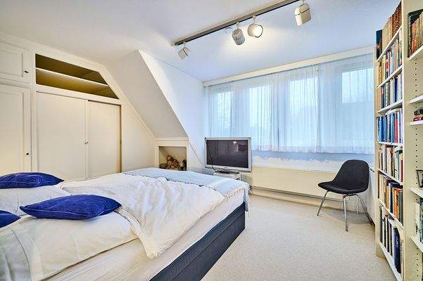 Schlafzimmer 1 DG