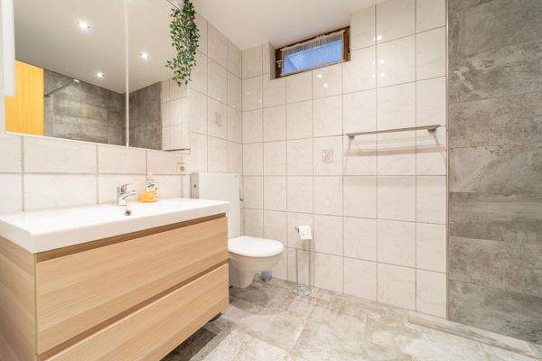 Bad Einliegerwohnung