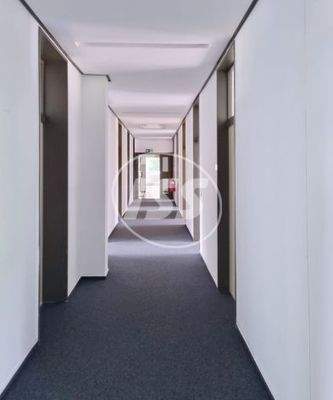 Büroflur im 1. Obergeschoss