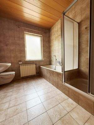 Badezimmer (Erdgeschoss)