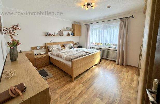 Schlafzimmer im EG....