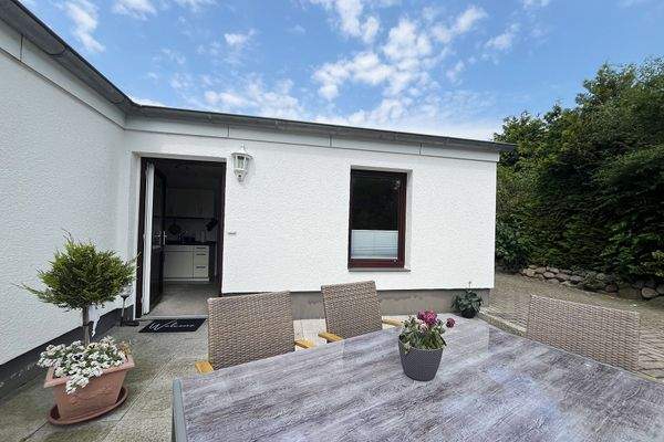 Eine weitere Terrasse beim Eingang