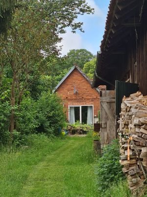 Blick zum Nebenhaus.JPG