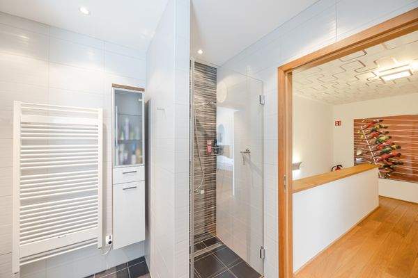 Vollbad im 2. Obergeschoss