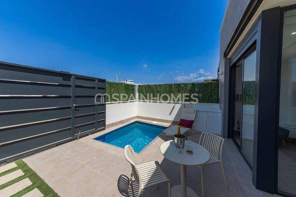 Stylish Modern Houses 400m from the Beach in Almeria Spain