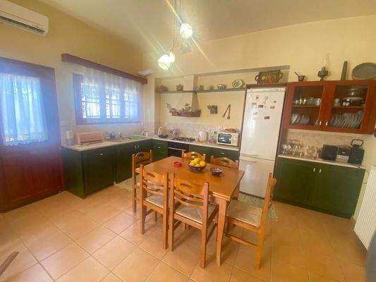 Kreta, Armeni bei Chania: Zwei-stöckiges Haus mit Dachboden in Armenoi zu verkaufen