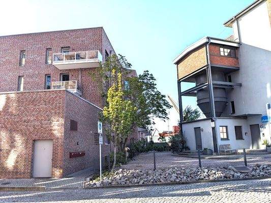 Seitlicher Blick auf den Balkon