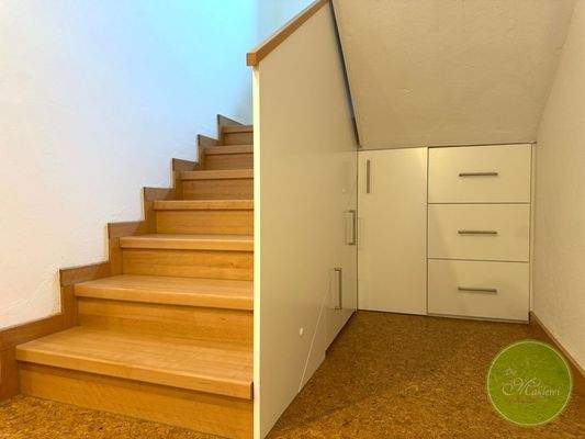 ... auch unter den Stufen!