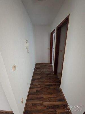 Flur Ansicht 2 richtung Bad