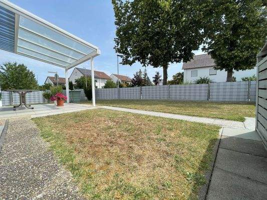 Garten Terrasse Vorne.jpg